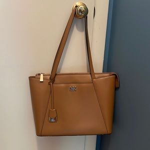 Michael Kors tote
